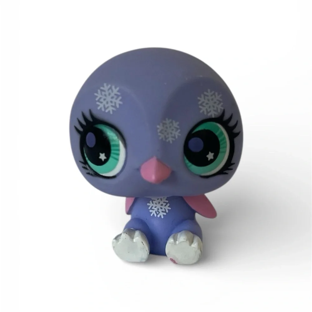 Littlest Pet Shop Authentic # 2830 Purple White Snowflake G4 Penguin Aqua Eyes